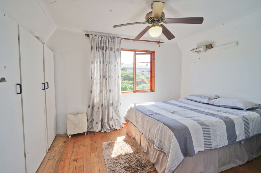 3 Bedroom Property for Sale in Cove Rock Eastern Cape